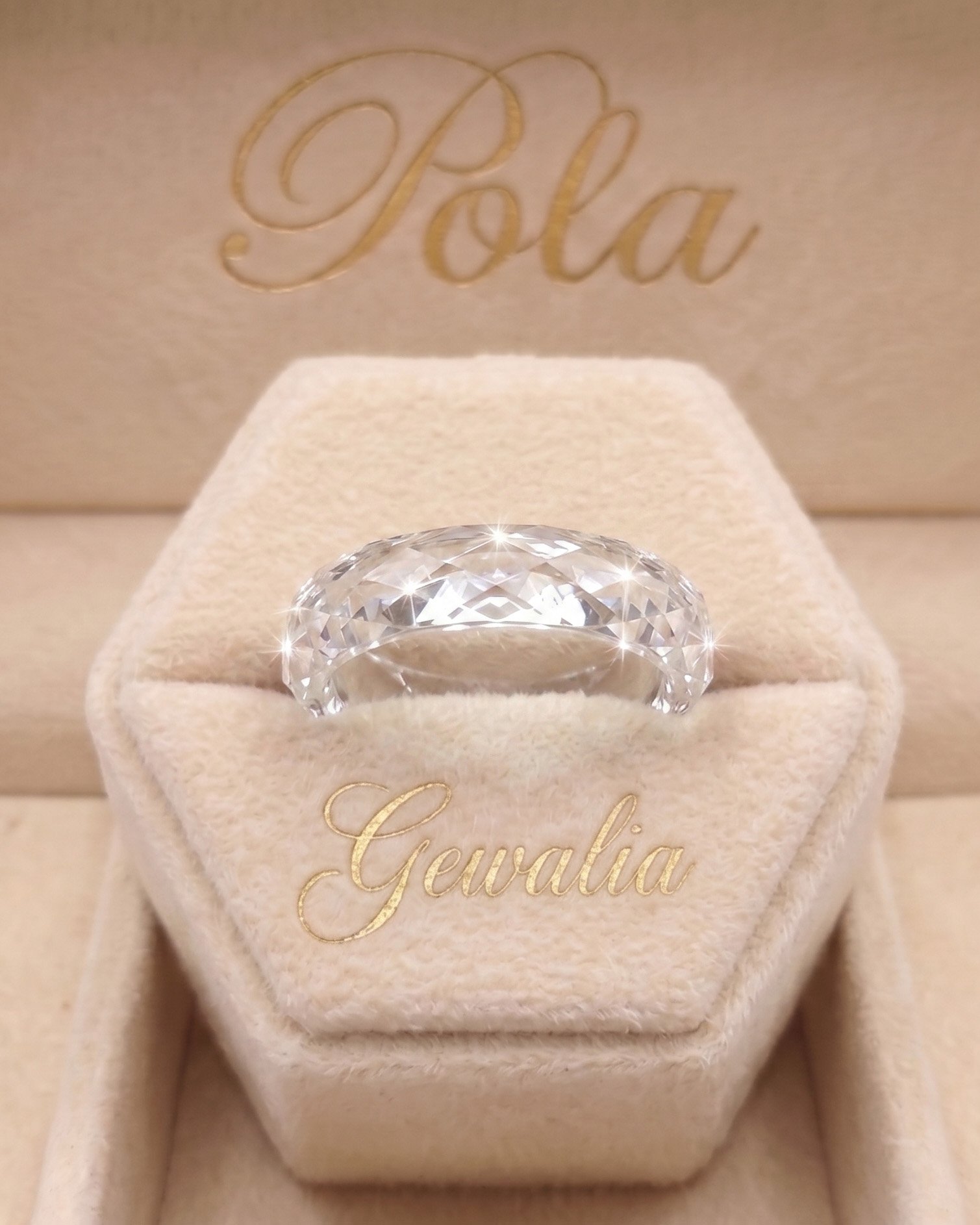 Bespoke sapphire ring - elegant everyday design